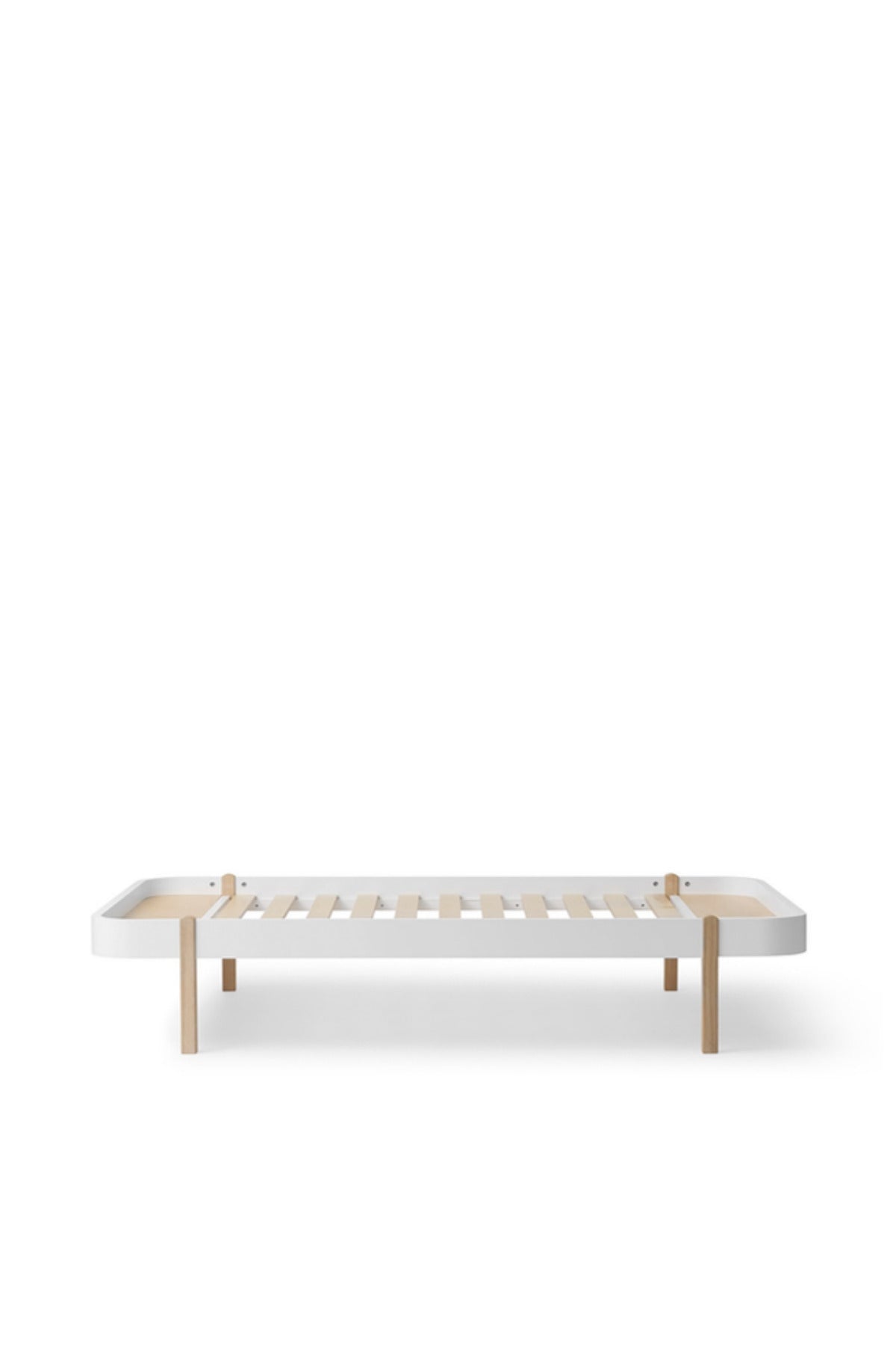 Oliver Furniture Wood Lounger Bett 120x200, weiß/Eiche