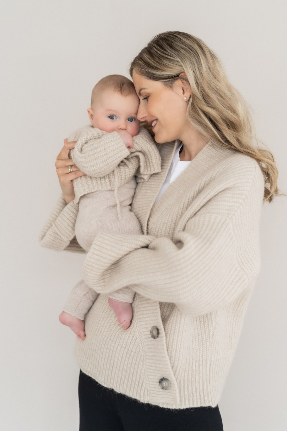 Asymetrischer Cardigan für Erwachsene Onesize aus Wolle-Seide-Mix | Beige