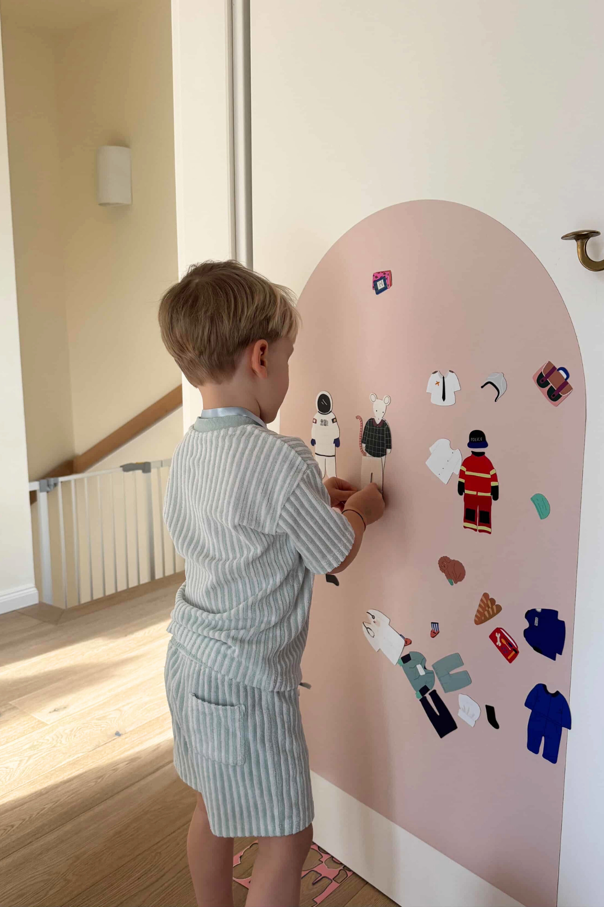 Playwall "Magna" | Magnetwand Kinderzimmer – selbstklebend & ästhetisch