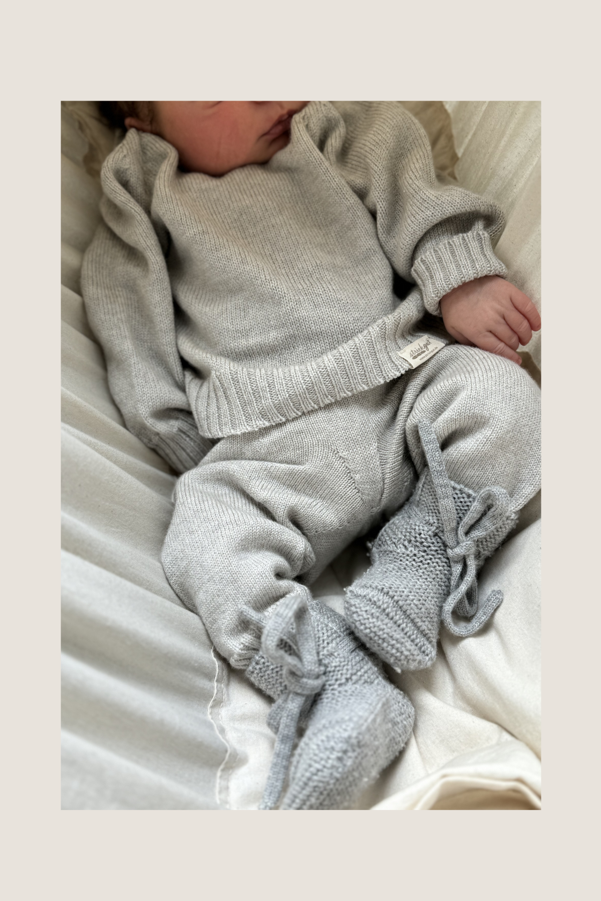 Gestrickte Babyhose zum Mitwachsen aus Merinowolle | verschiedene Farben