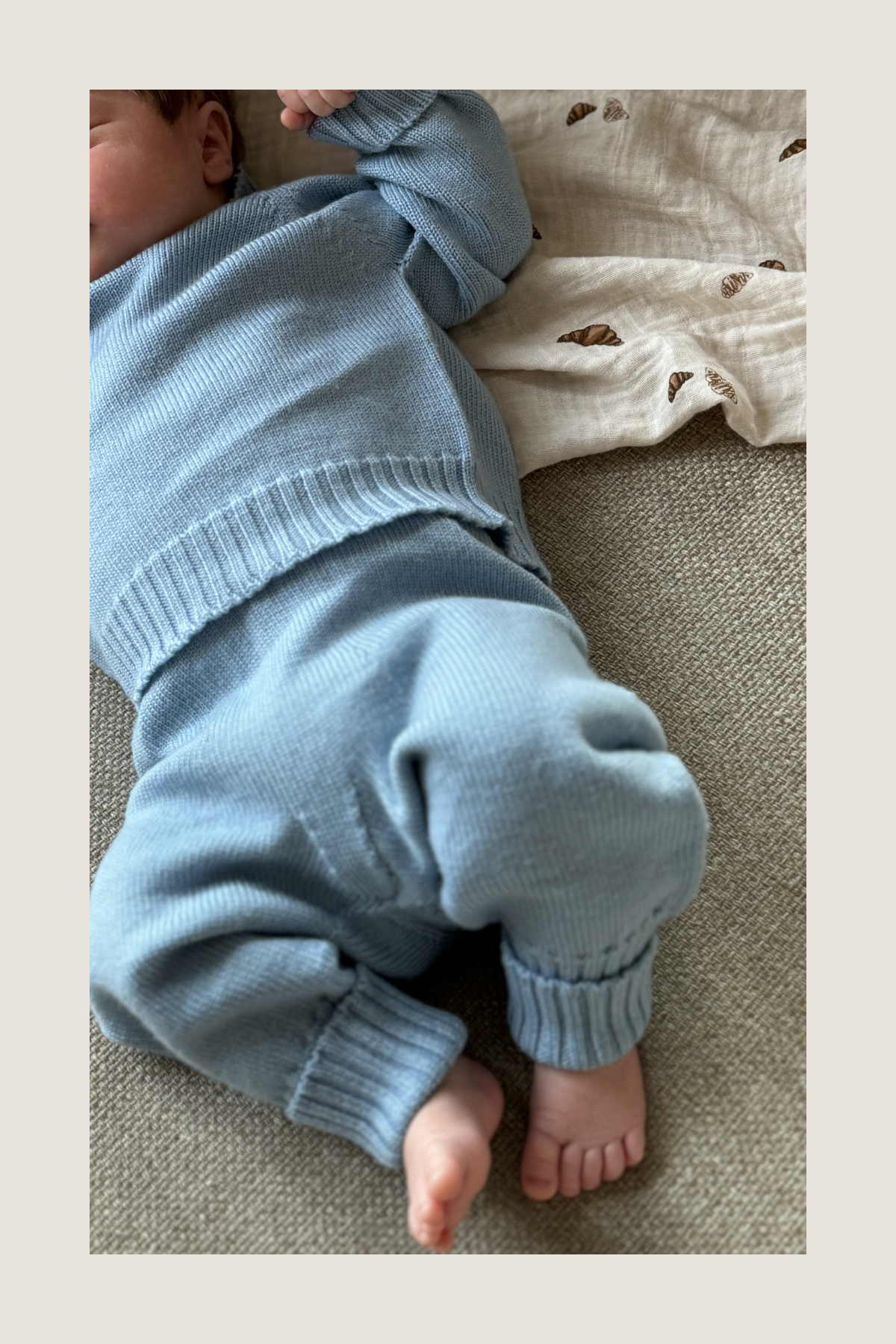 Gestrickte Babyhose zum Mitwachsen aus Merinowolle | verschiedene Farben