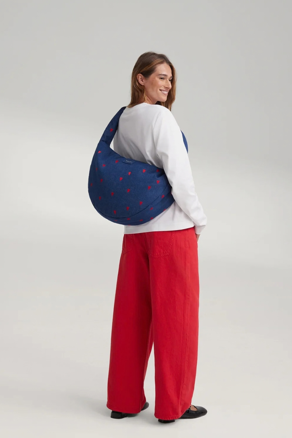 Mom Umhängetasche "Denim Cross Body Bag" | Dark Blue Red Hearts