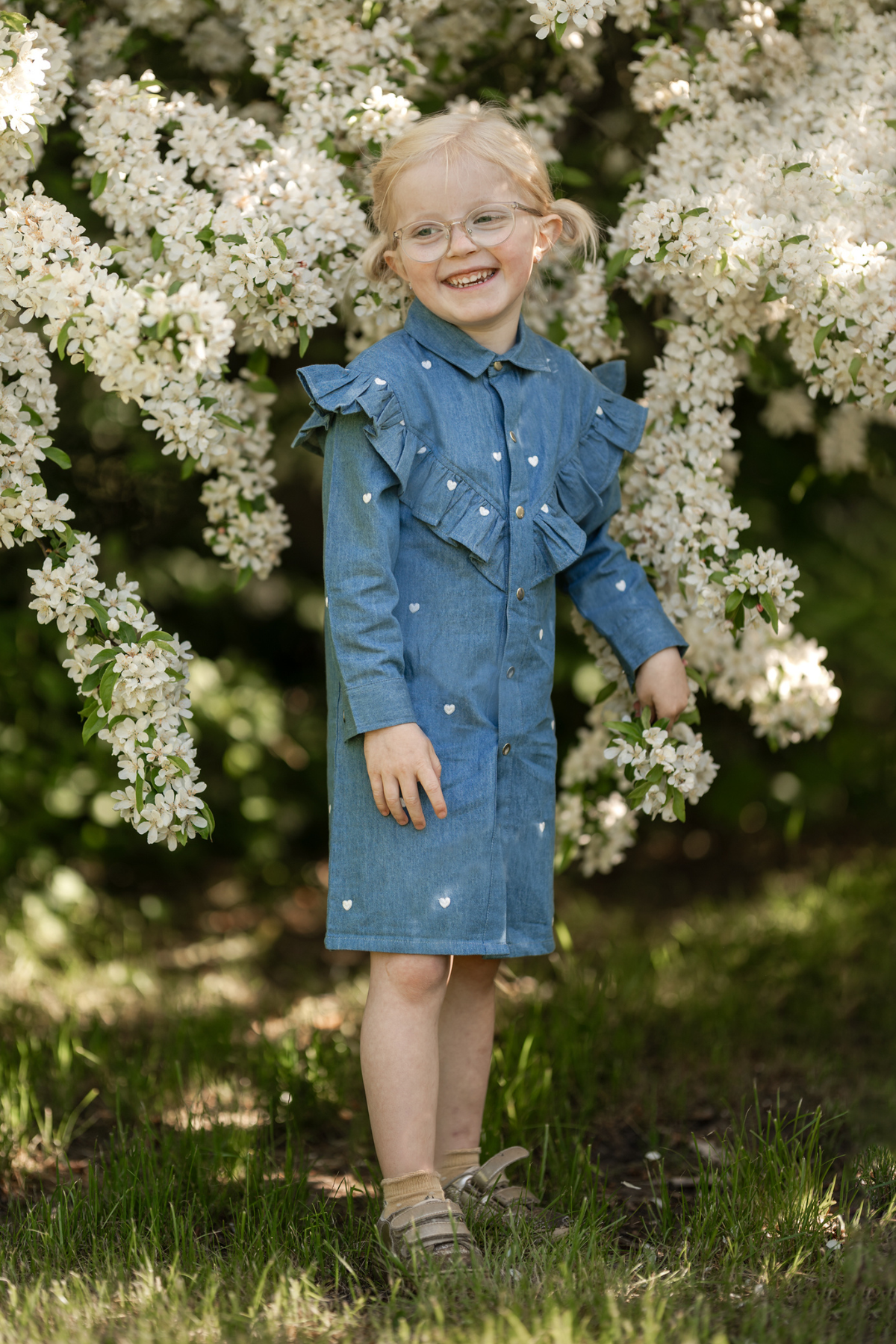 Jeanskleid mit Rüschen für Kids