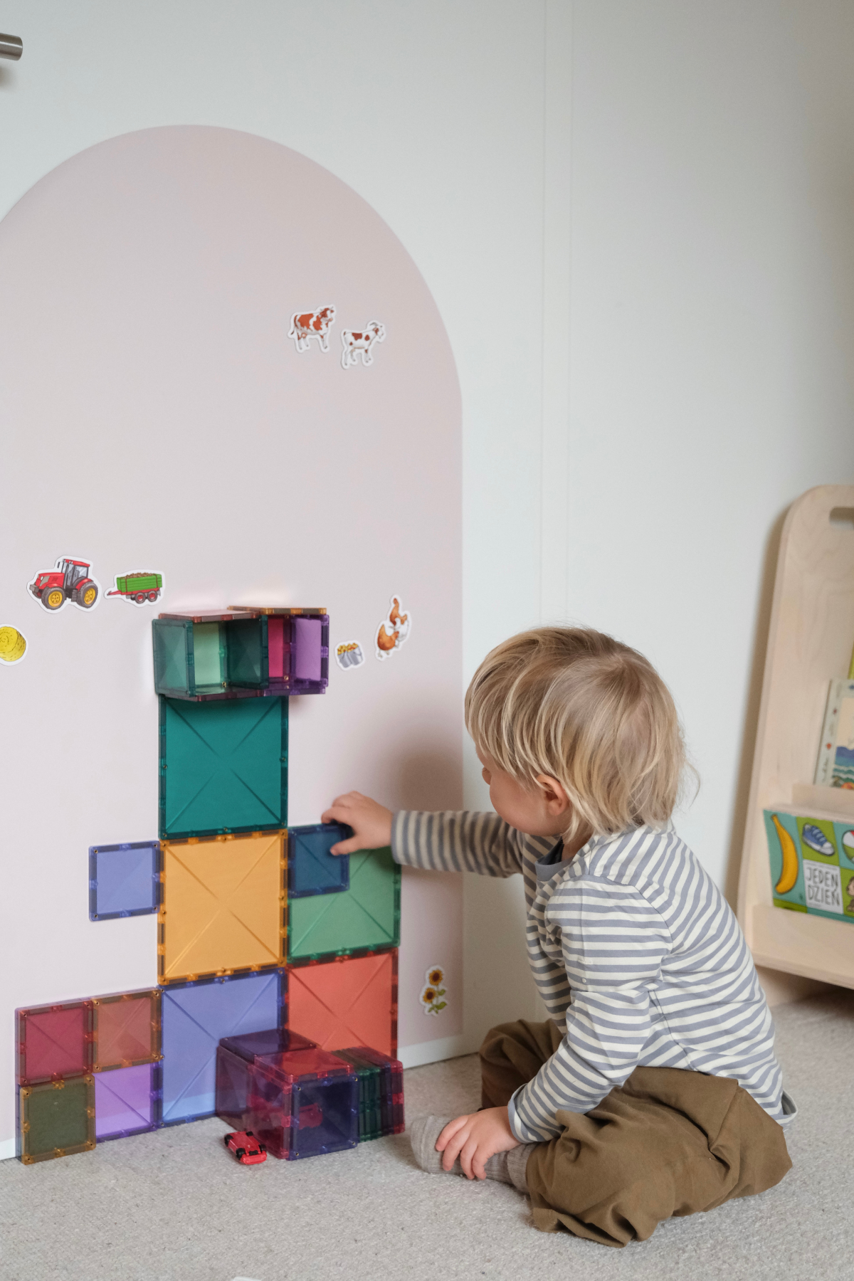 Playwall "Magna" | Magnetwand Kinderzimmer – selbstklebend & ästhetisch